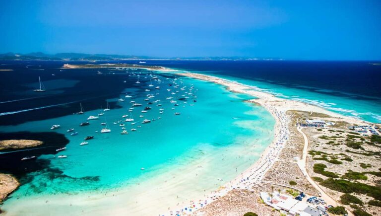 activite ibiza billet aller retour en ferry pour formentera au depart de figueretas4 Ferry entre Ibiza et Formentera