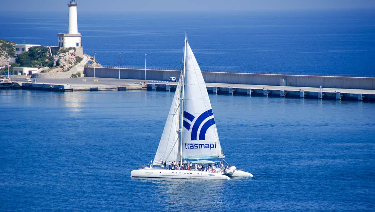 Ibiza : croisière en catamaran à Formentera avec repas et boissons