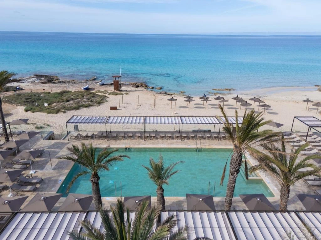 hotel riu palace la mola formentera 2 hotel riu palace la mola formentera (2)