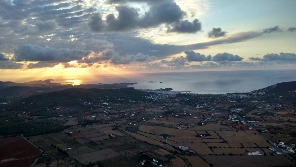 ibizaenglobo 17