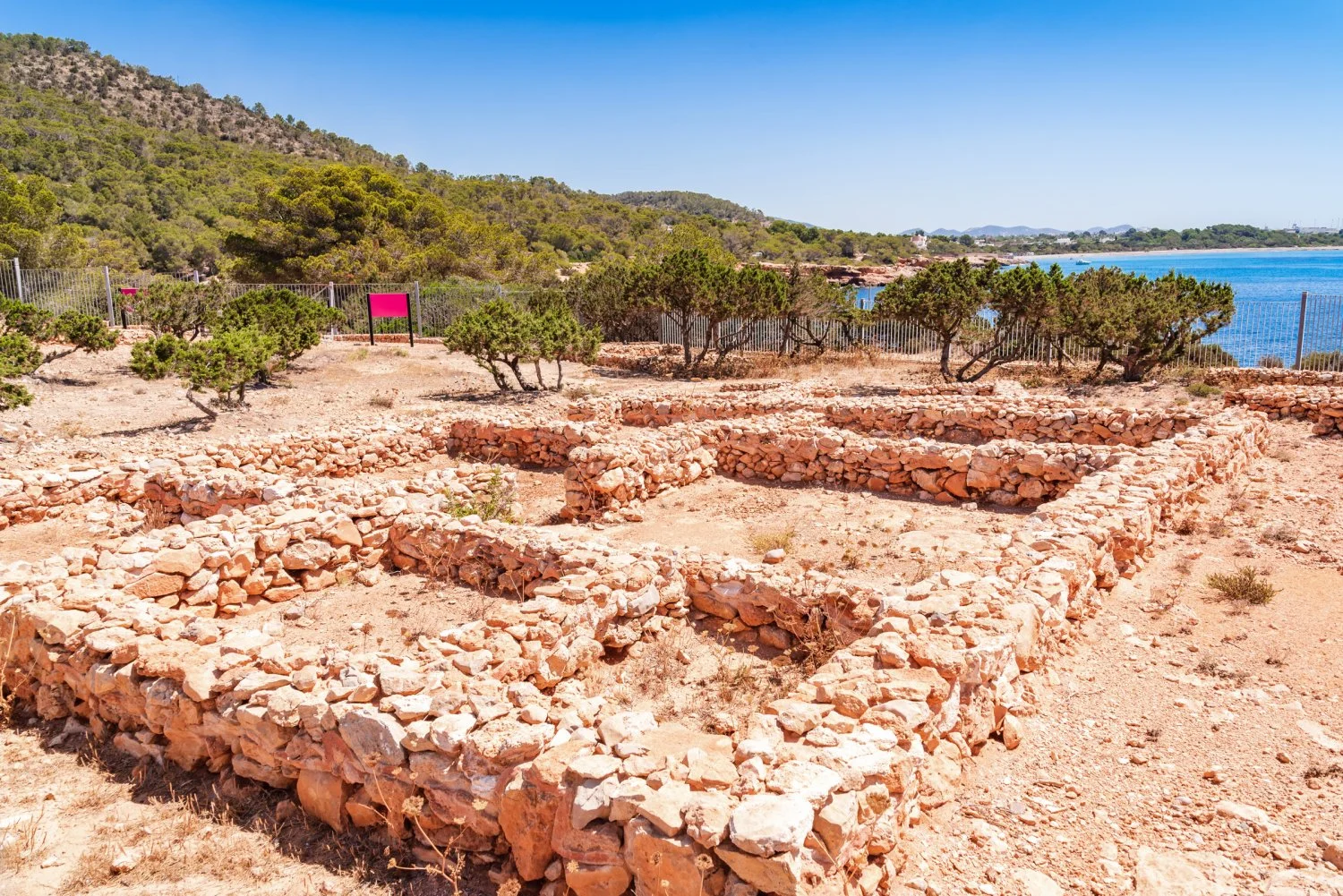 plage ibiza sa caleta 7 plage ibiza sa caleta ruines phéniciennes