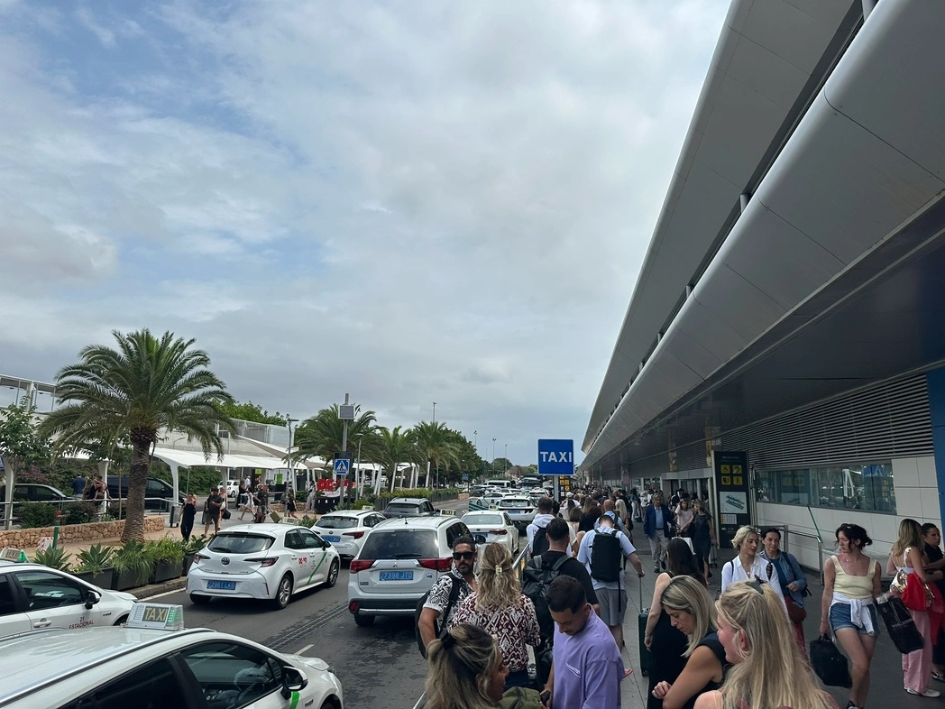 aeroport ibiza taxi