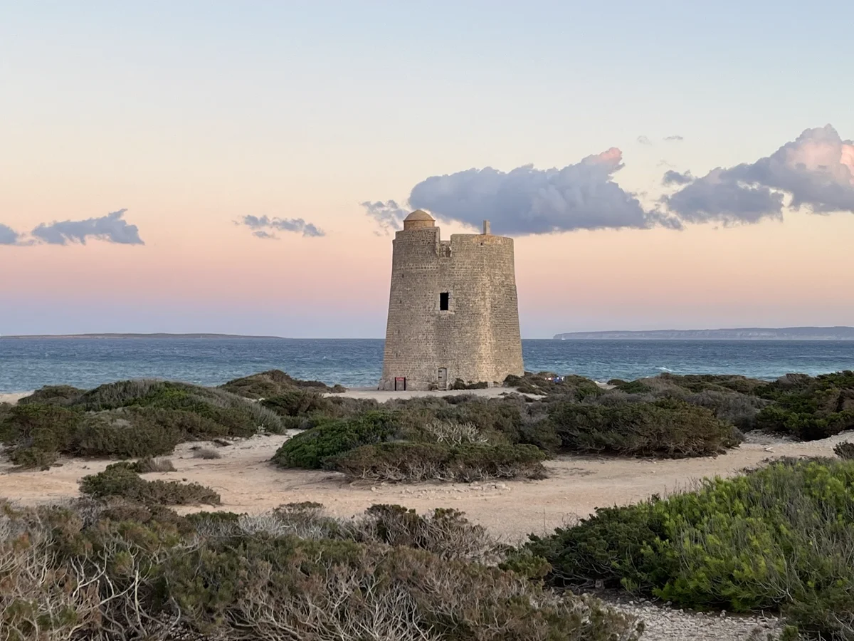 la torre de ses portes ibiza salines 