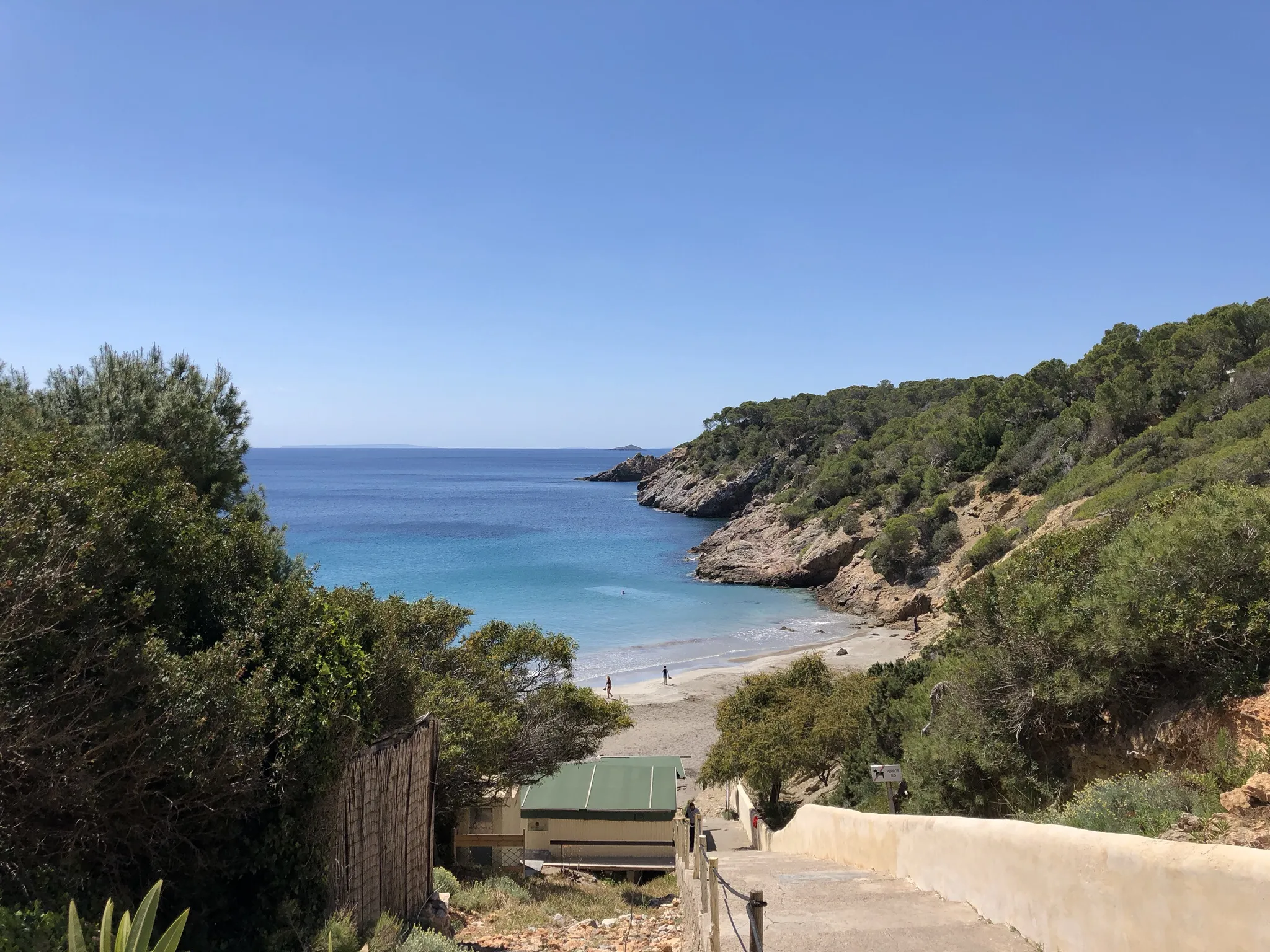 Cala Mastella, petite crique au nord-est d'Ibiza