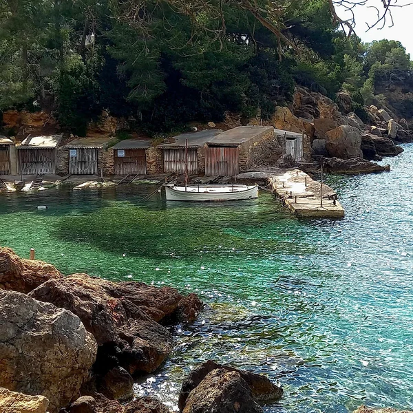 Cala Mastella