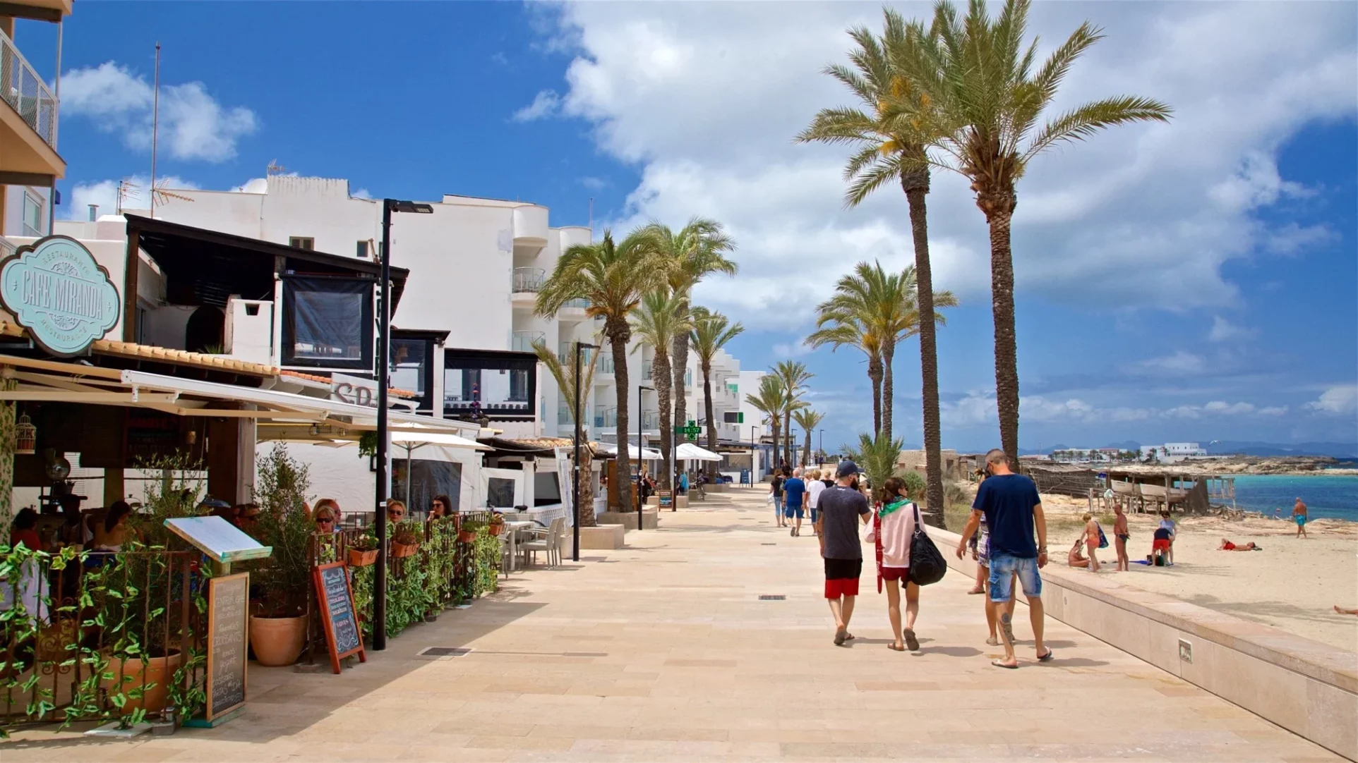 es pujols plage formentera