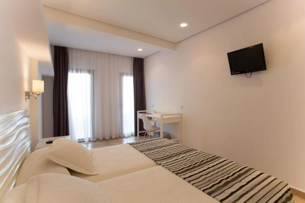 hotel hostal bahia formentera 1 Chambre de l'Hotel Bahía au port de La Savina, Formentera