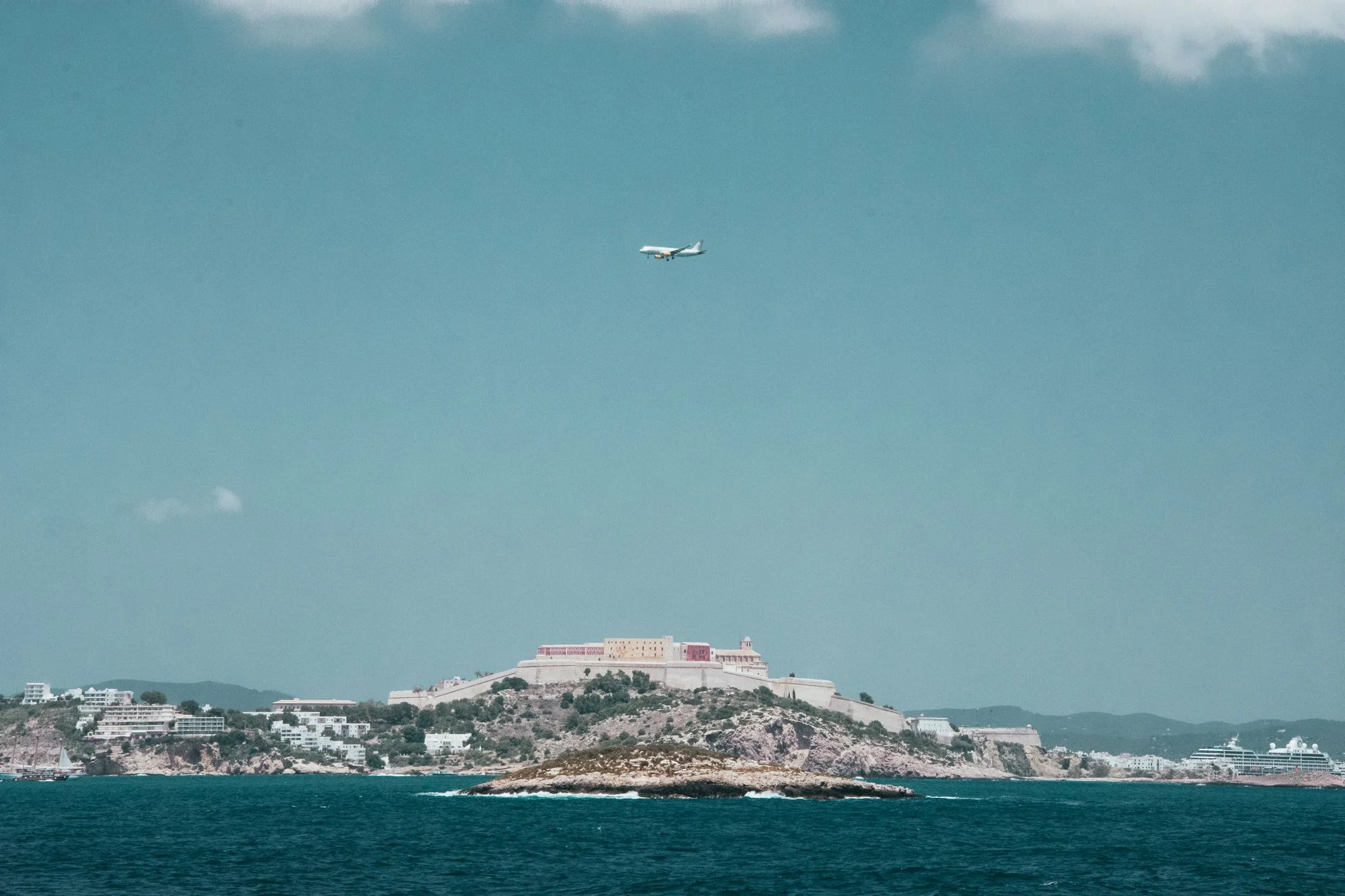 avion survol cote ibiza united Avion survolant Ibiza Town