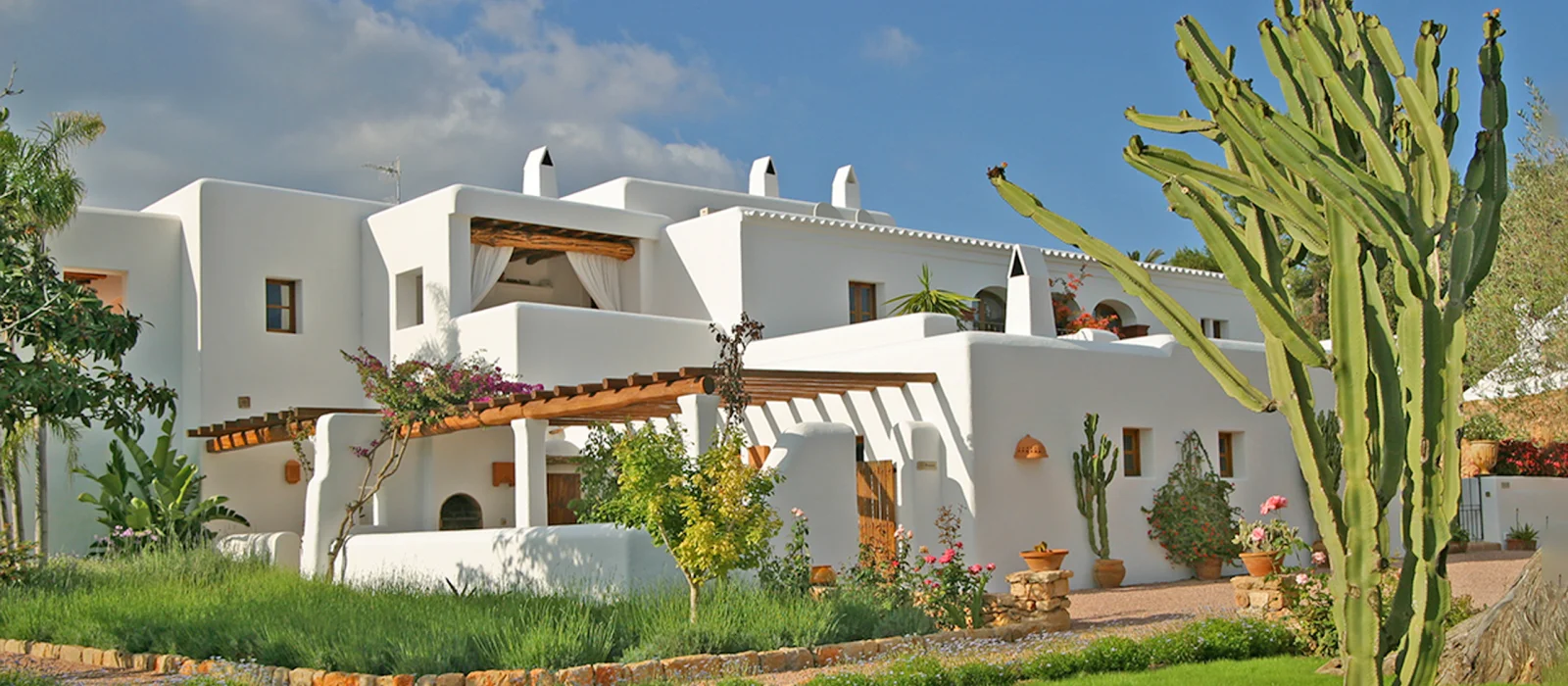Facade Can Curreu hotel rural Ibiza