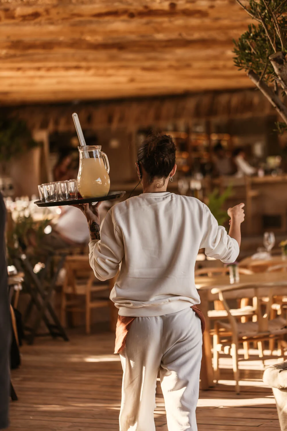 Service en salle au restaurant El Chiringuito Es Cavallet