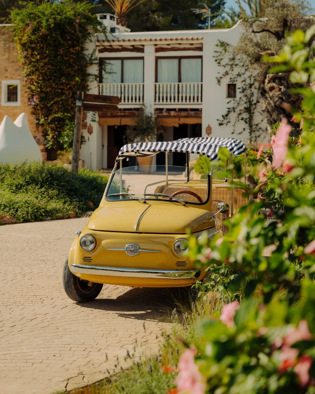 Entree Soho Farmhouse Ibiza ancien agrotourisme Cas Gasi