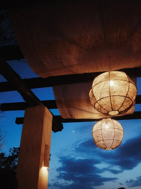 Lanternes japonaises du restaurant Urusai Ibiza