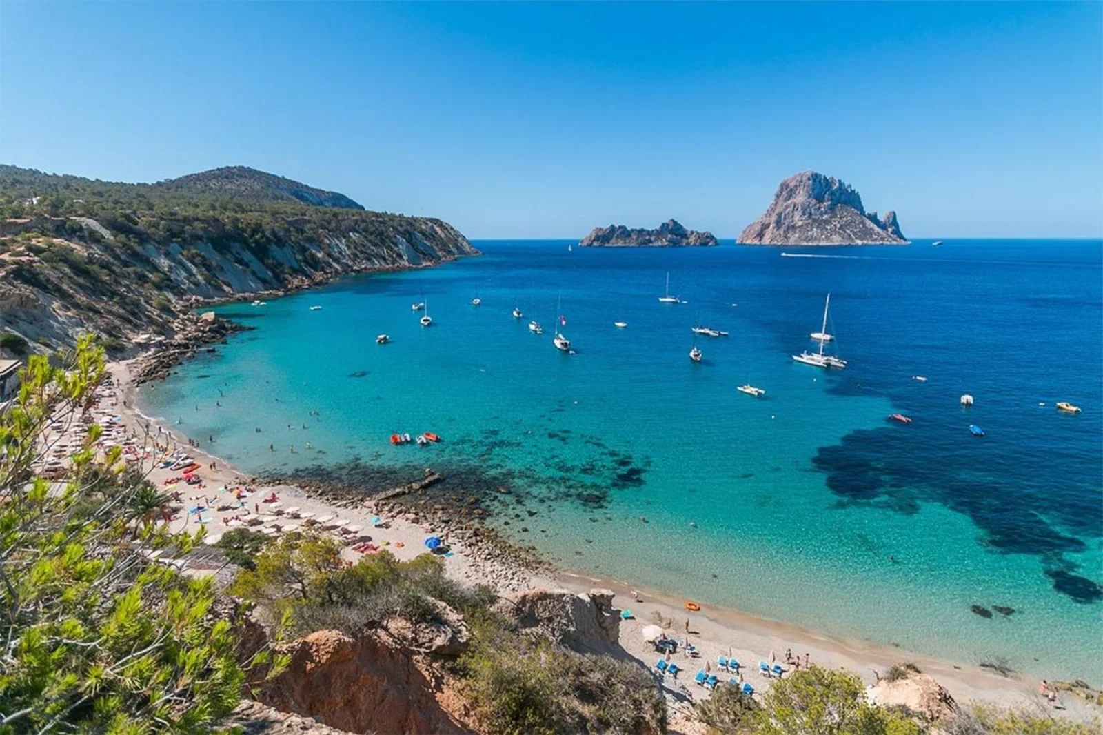 quad ibiza panoramas 3 Vue sur Cala d'Hort et Es Vedrà pendant la balade