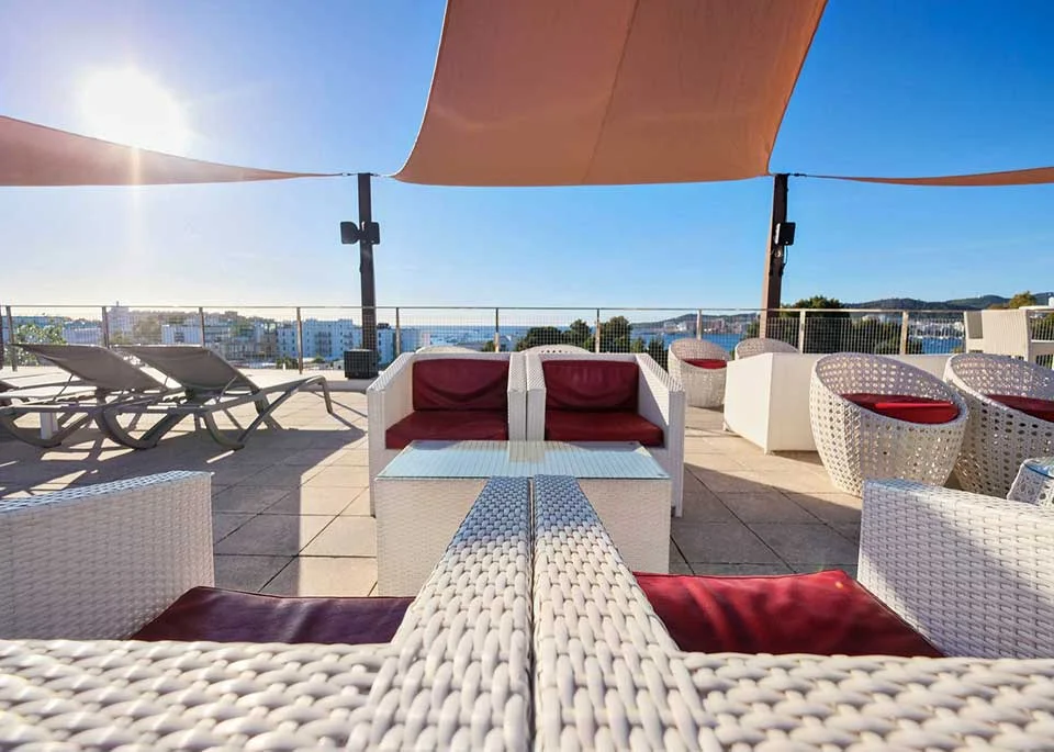 azuline bergantin ibiza terrasse lounge terrasse lounge de l'azuLine Hotel Bergantin