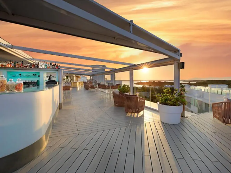 five flowers formentera 3 Bar en terrasse au coucher du soleil au Five Flowers Formentera