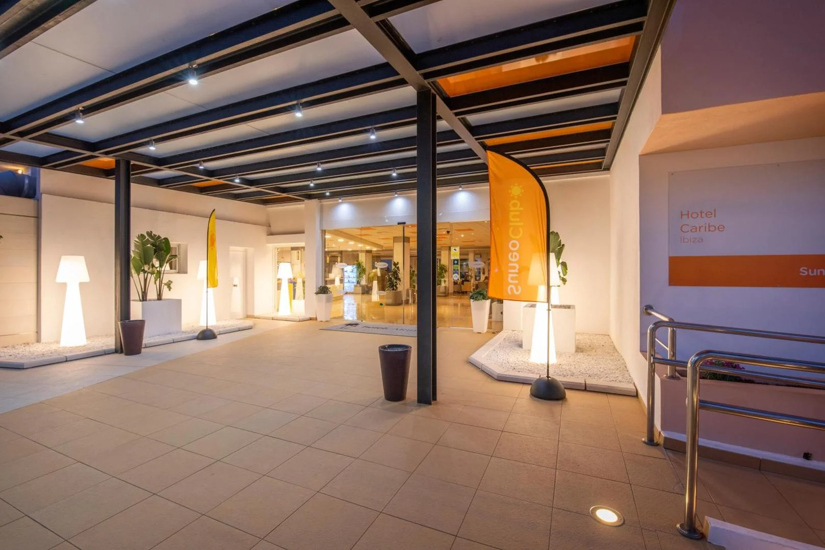 hotel caribe ibiza es canar hall hall d'entrée de l'Hotel Caribe Ibiza