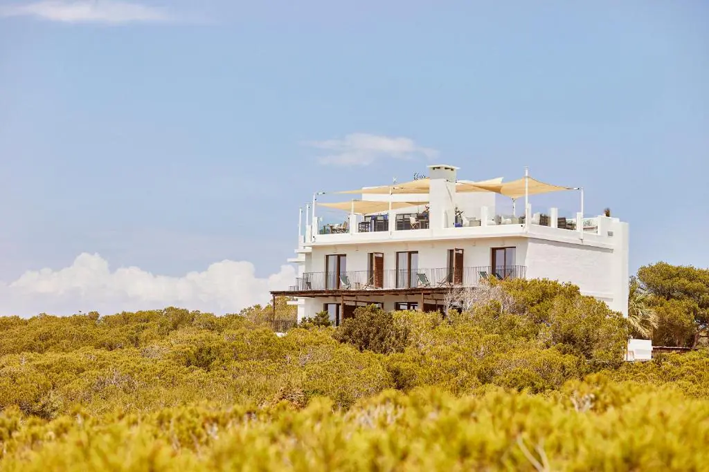 ternaka formentera 2 Hôtel Teranka au-dessus des pins de Migjorn à Formentera