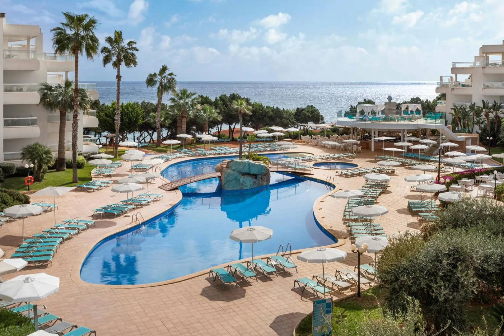 tropic garden santa eularia piscine piscine de l'Aparthotel Tropic Garden à Santa Eulària